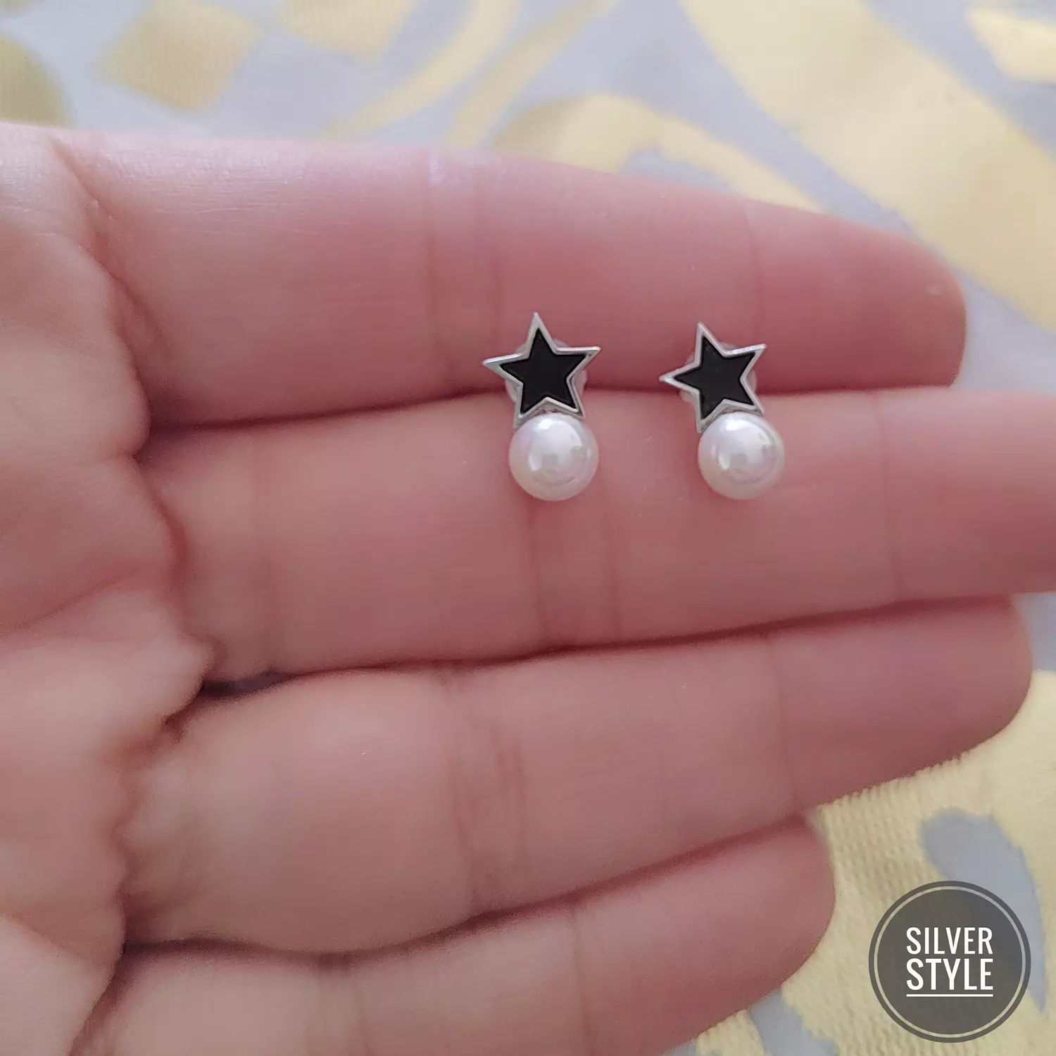 Star stud Earrings 1