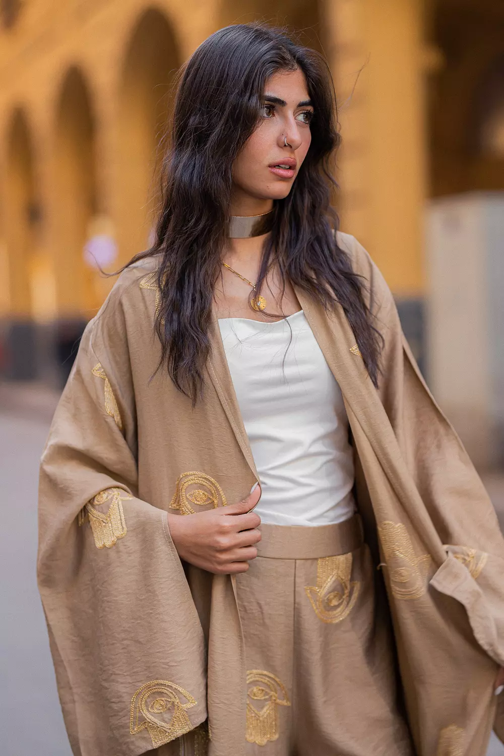 Beige kofoof set hover image