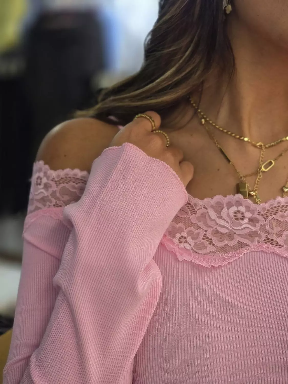 Pink off-shoulder lace top 4