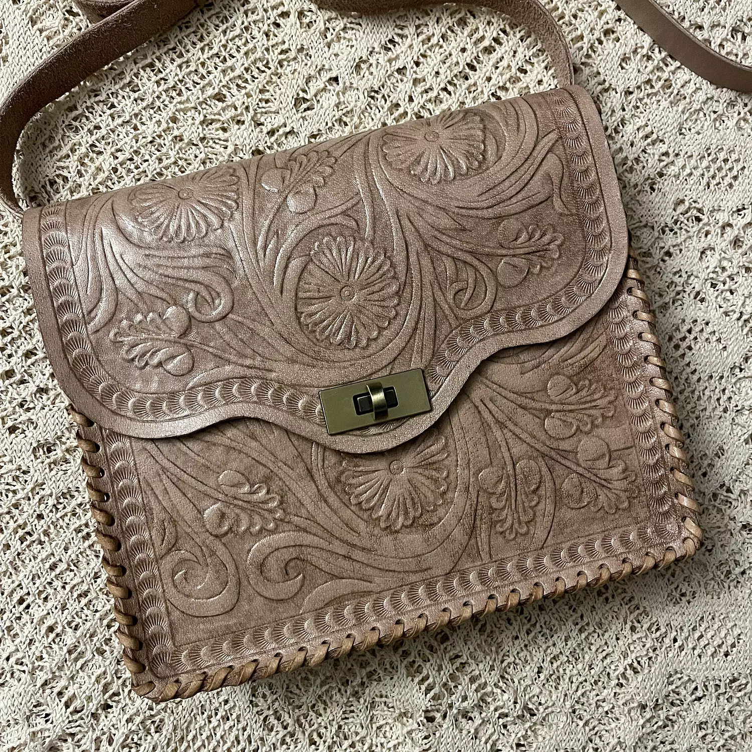 Fully Floral tooled leather bag  15