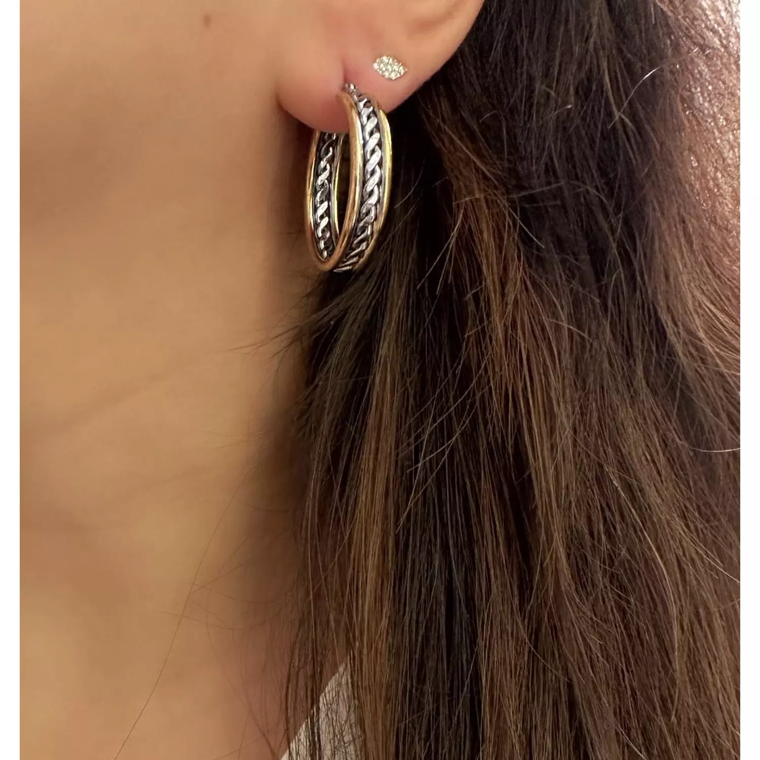 The braided earrings  0