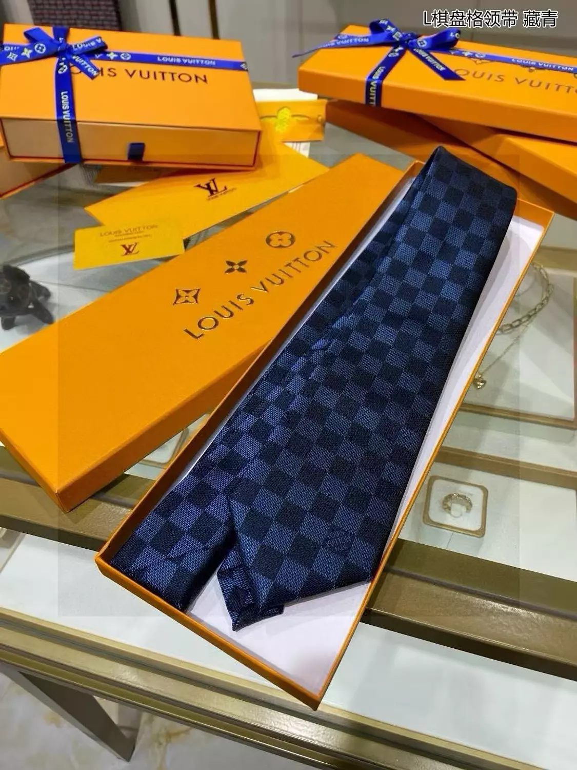 LOUIS VUITTON TIE BLUE -450 image