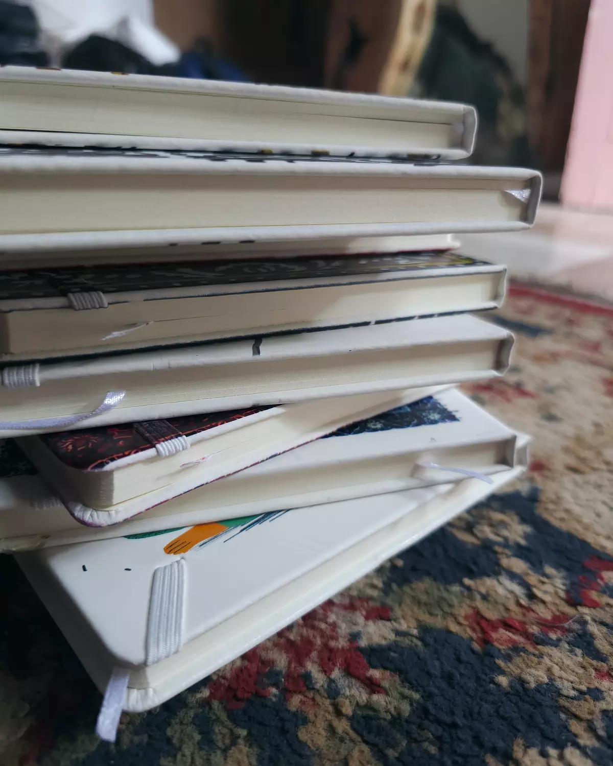 وليغلبن لطفه خوفي -Notebook hover image