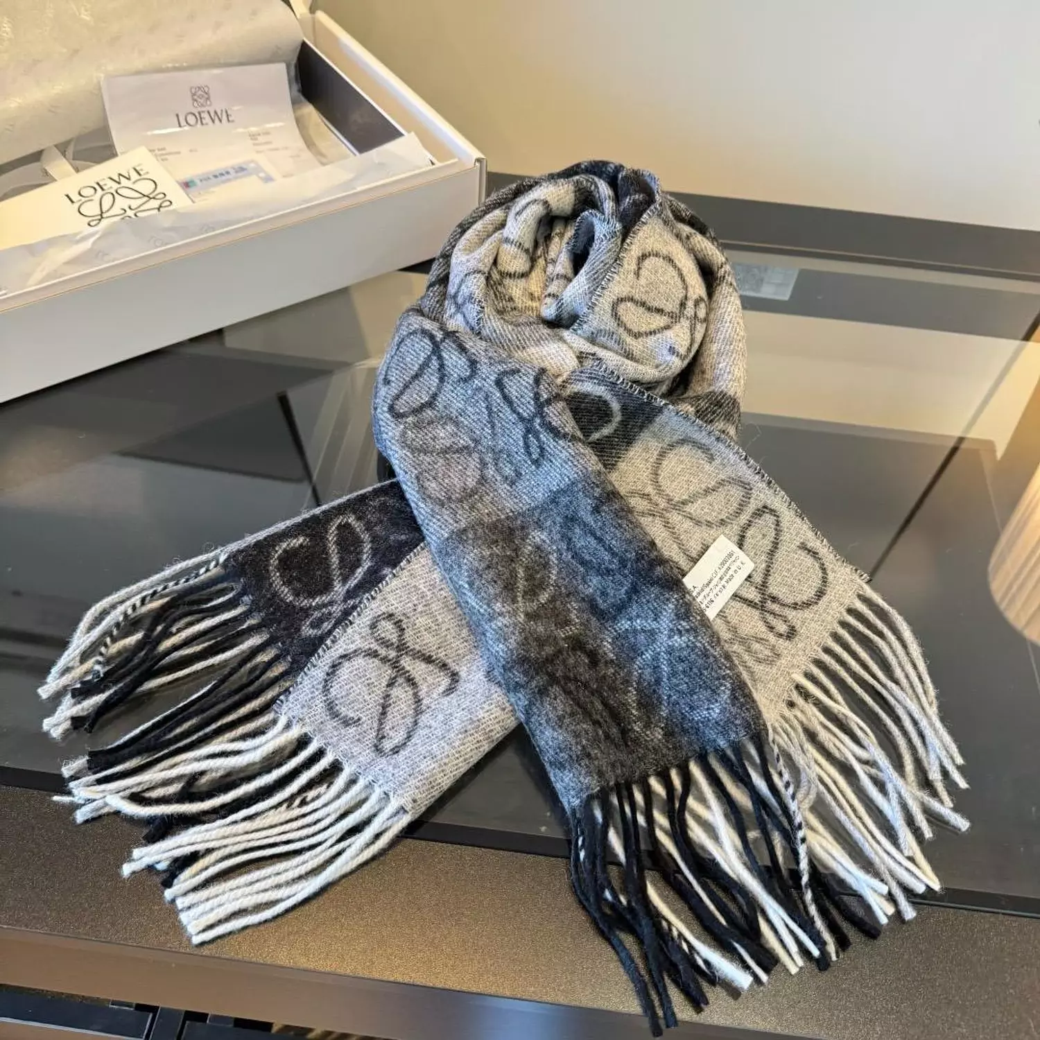 Loewe Scarf 1
