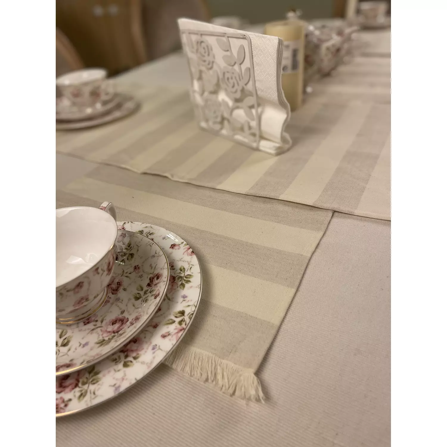 URBAN LINEN TABLE RUNNER  1