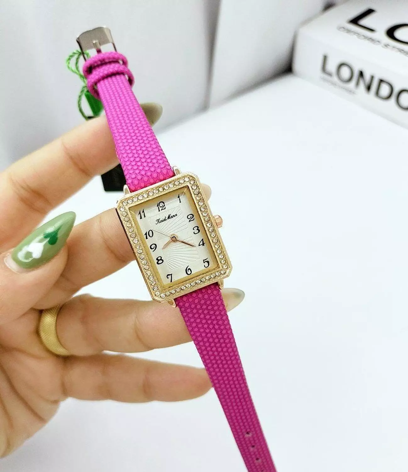 Watch W01 hover image