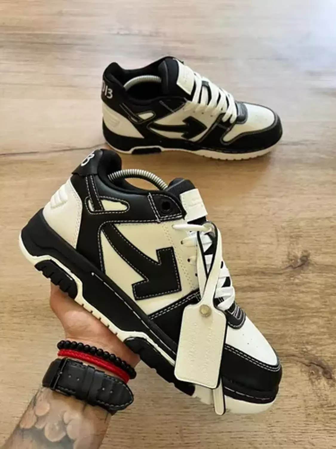 Off-White Out of Office For Walking Black 4