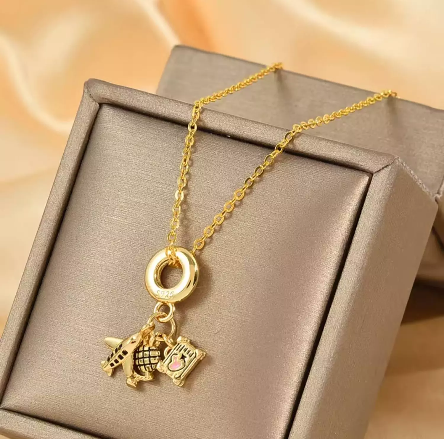 Pandora Necklace 2