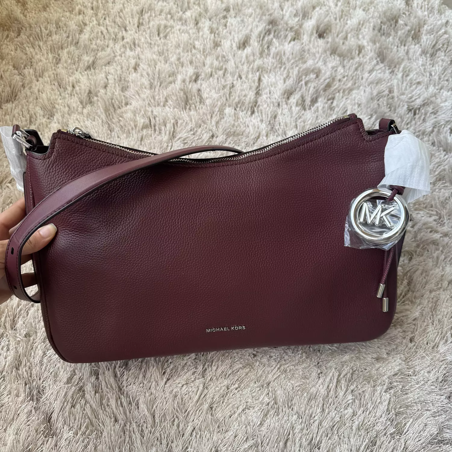 MICHAEL MICHAEL KORS Nolita Medium in burgandy Shoulder Bag  2