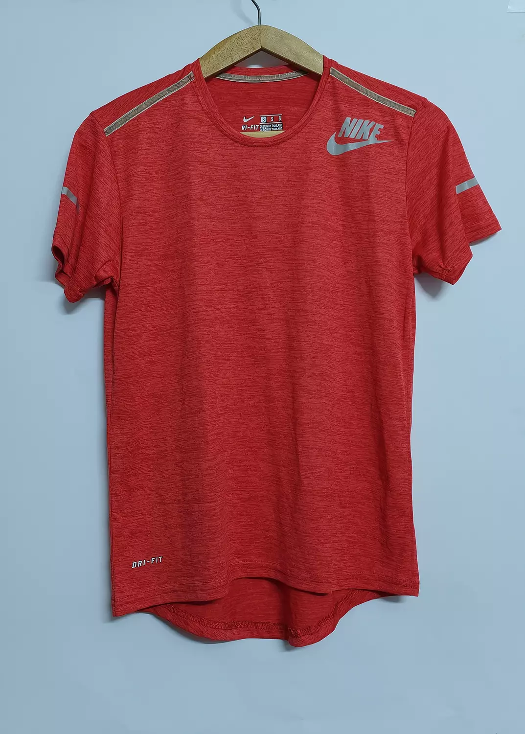 NIKE T-SHIRT - GYM ( OFFER ) image