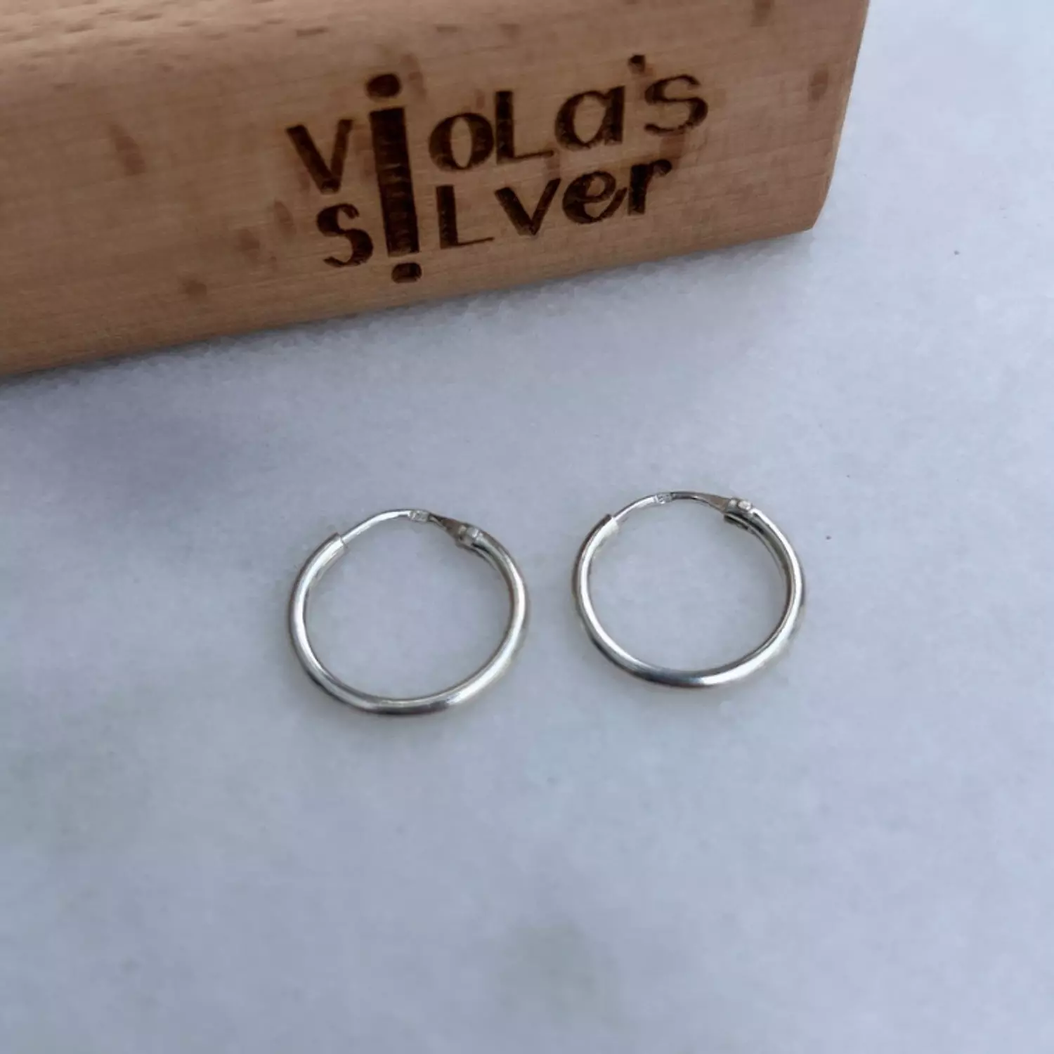 Medium hoop image