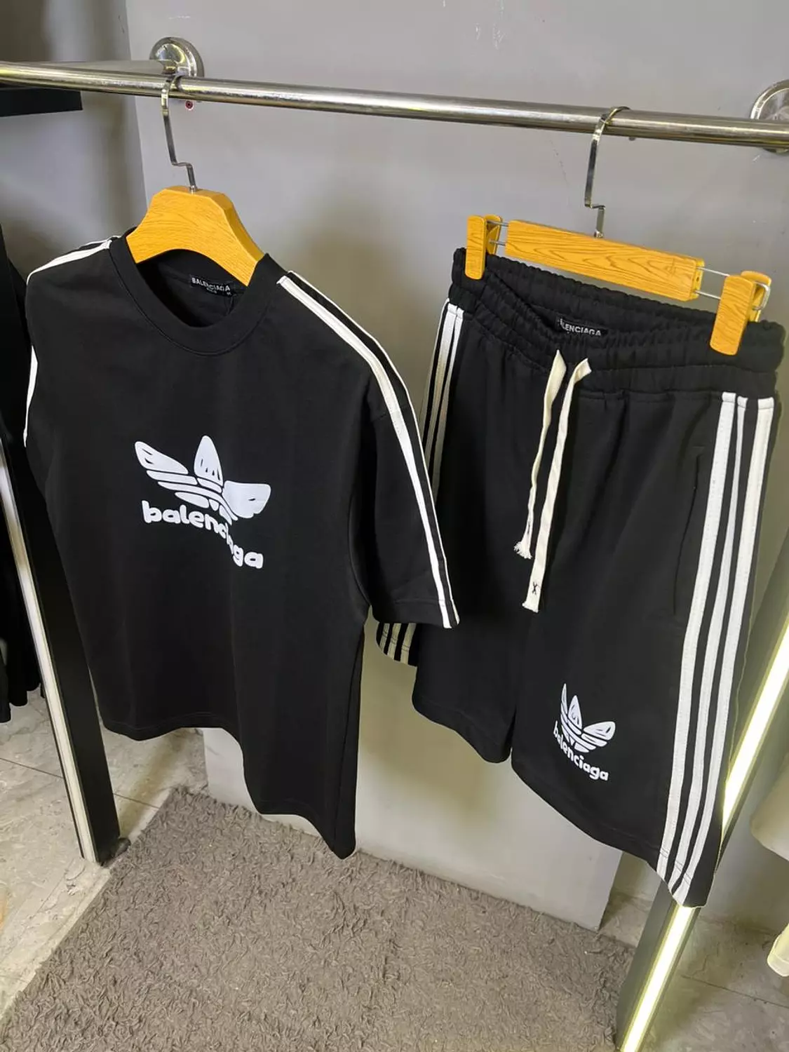 BALENCIAGA SUIT / 1323 3