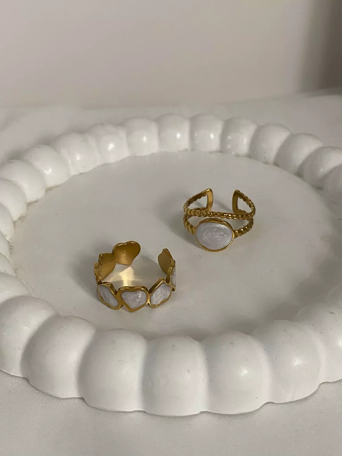 White Hearts Ring 2