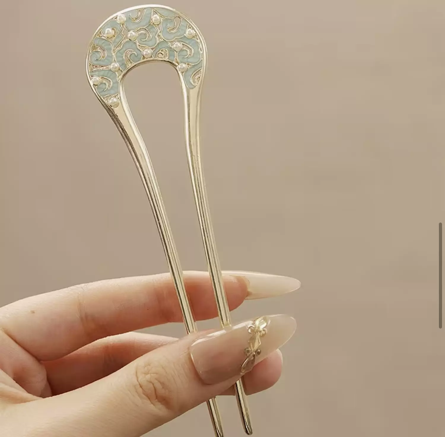 Blue Wave Hair Fork 3