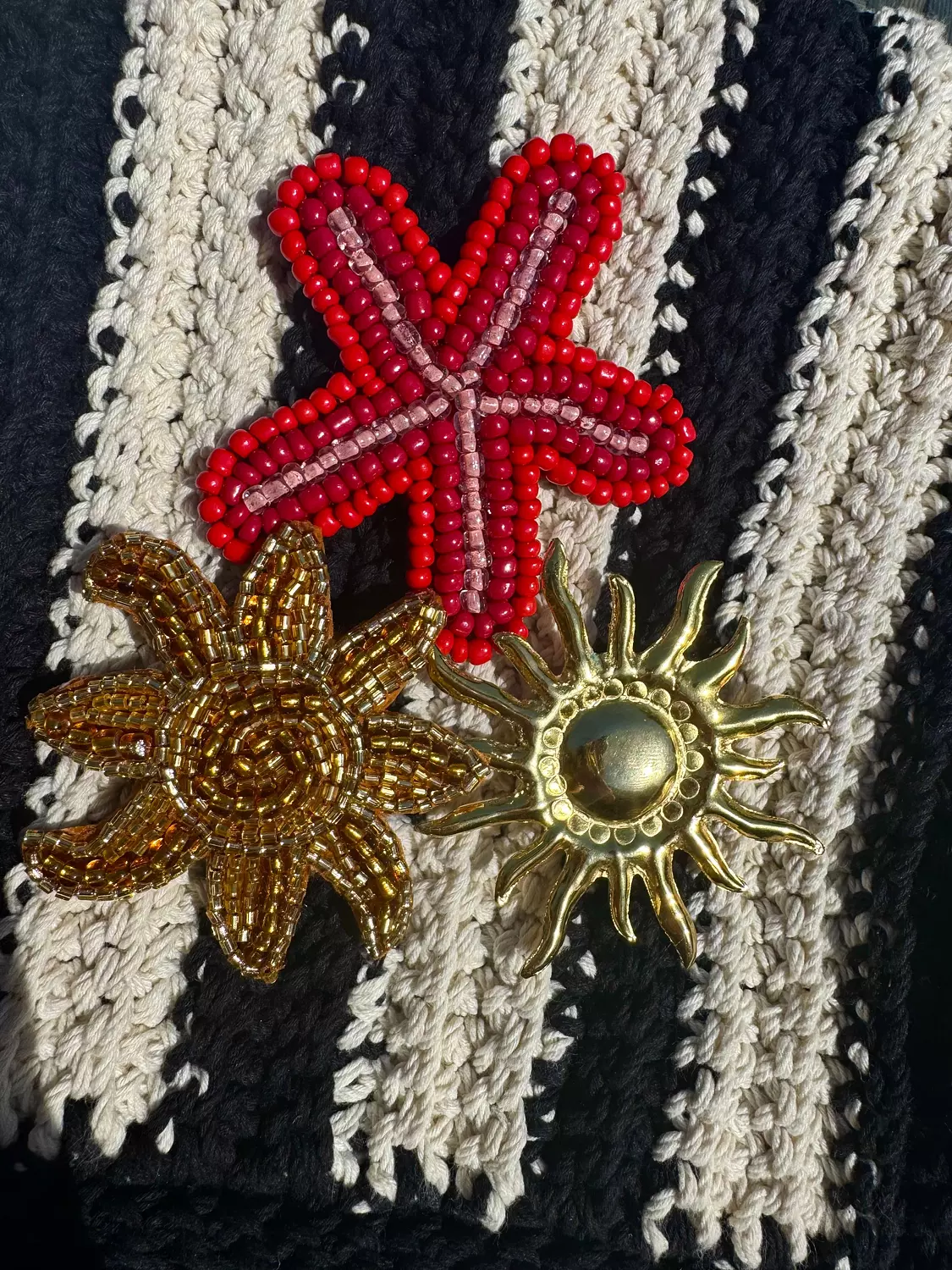 versatile brooch white set  5