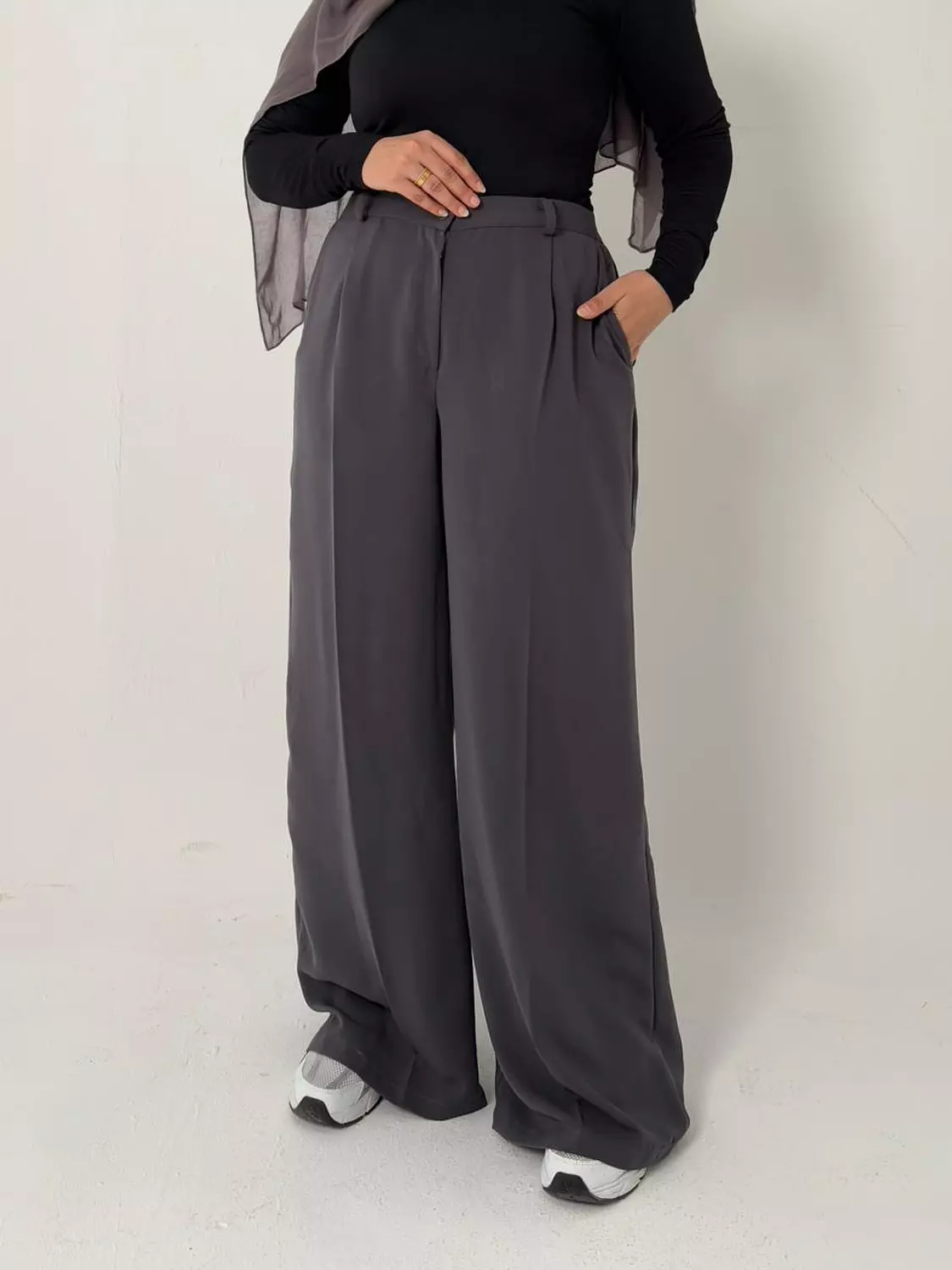 <p style="text-align: start">Classic Pants</p>
