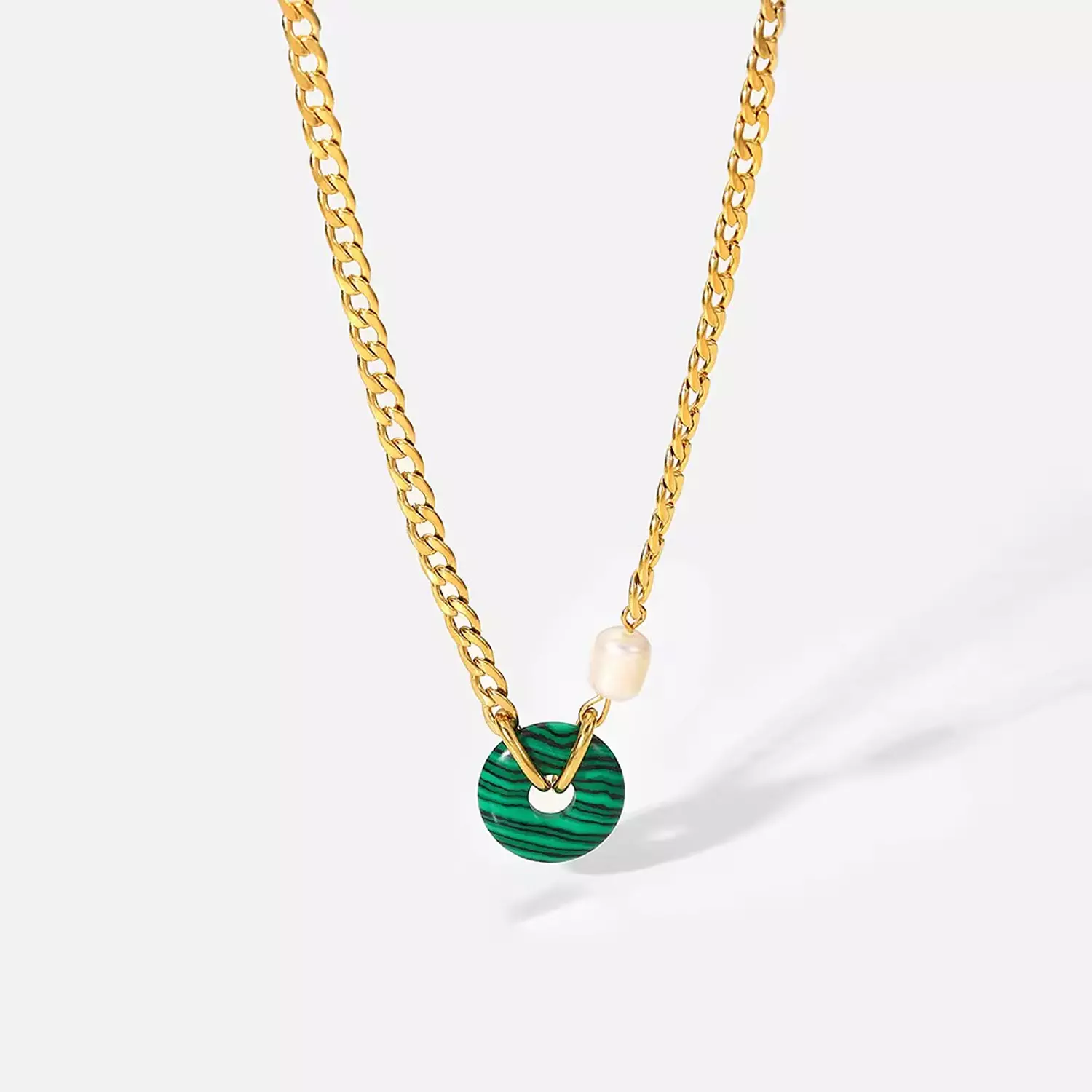 Fresh water pearl with natural green stone necklace image