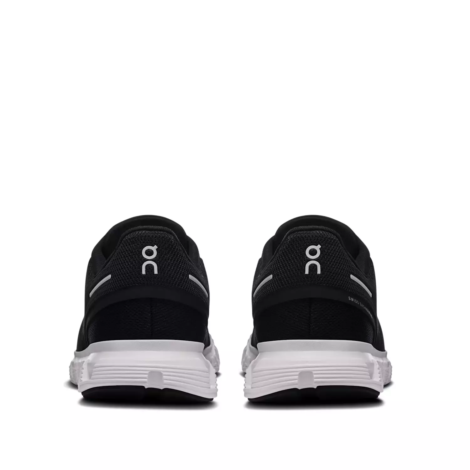 On Running Cloud 6 Black / White 3