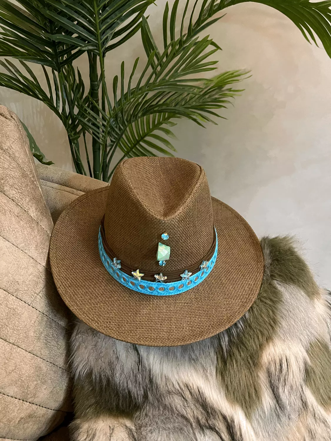 Paros Hat 2
