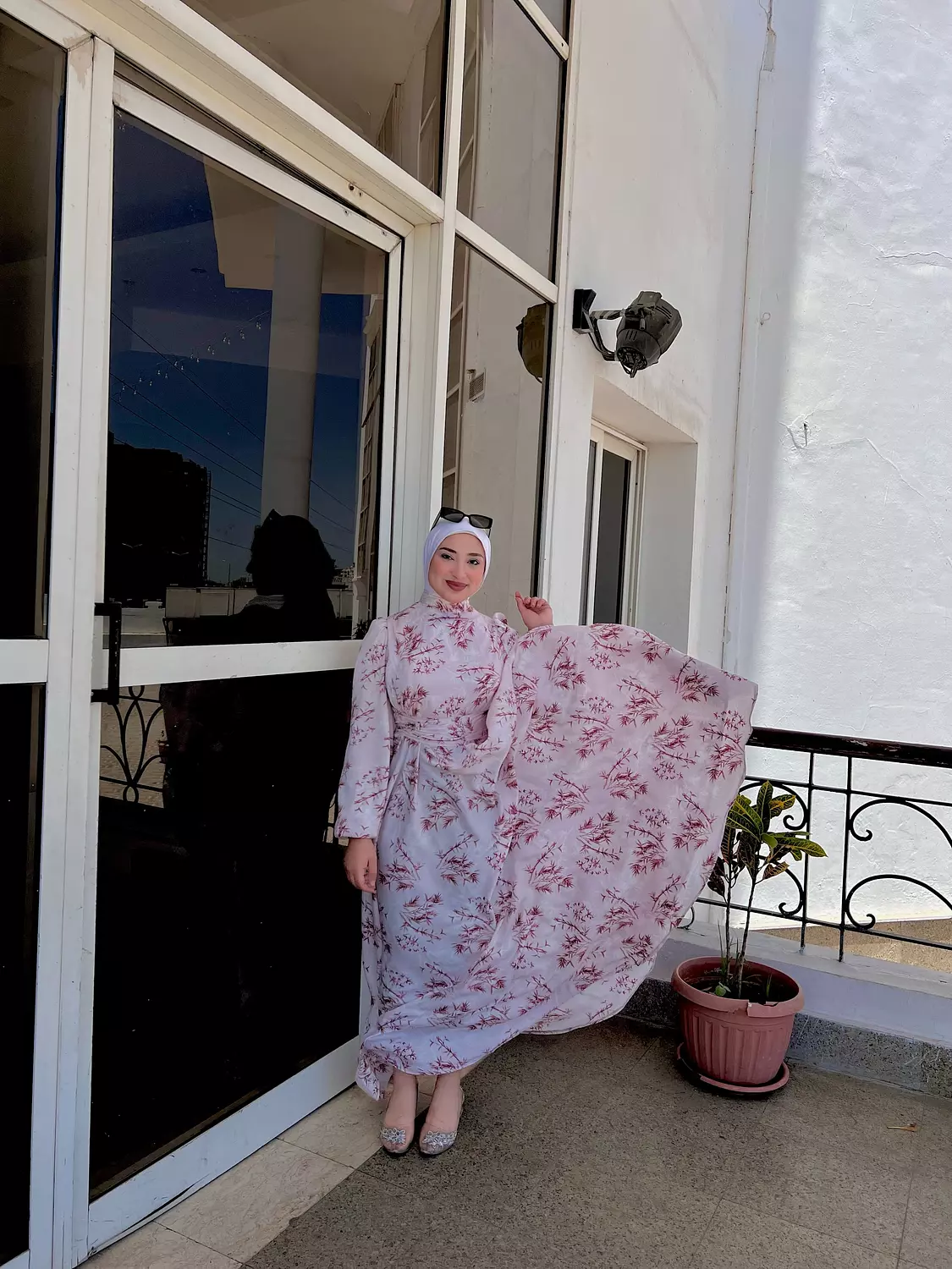 Rosy Vibe Dress image
