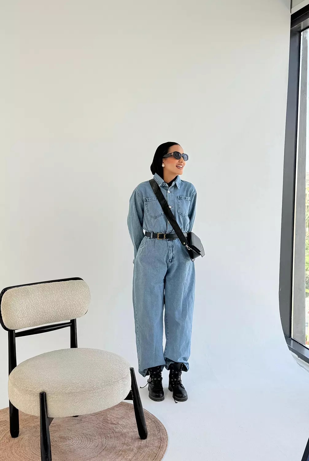 <h3 style="text-align: center"><br>Denim Jumpsuit</h3>