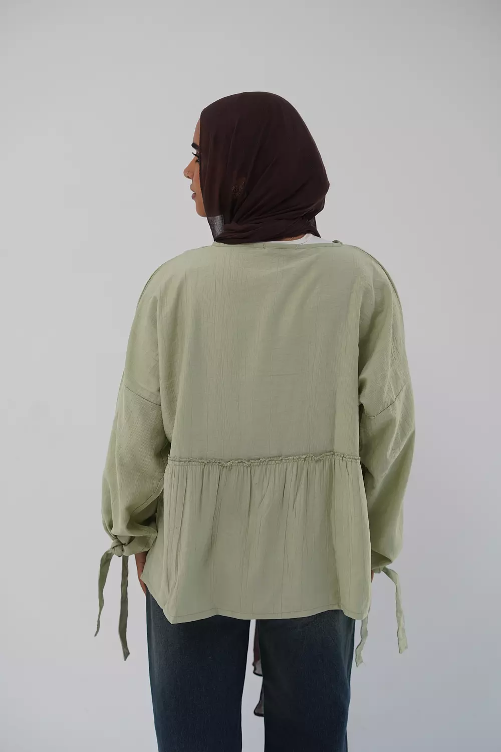 Mint blouse with tie from the collar 2
