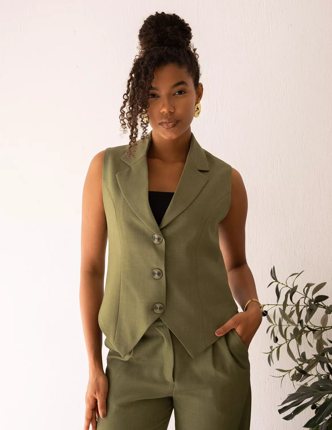 Olive Glamour cropped vest  image
