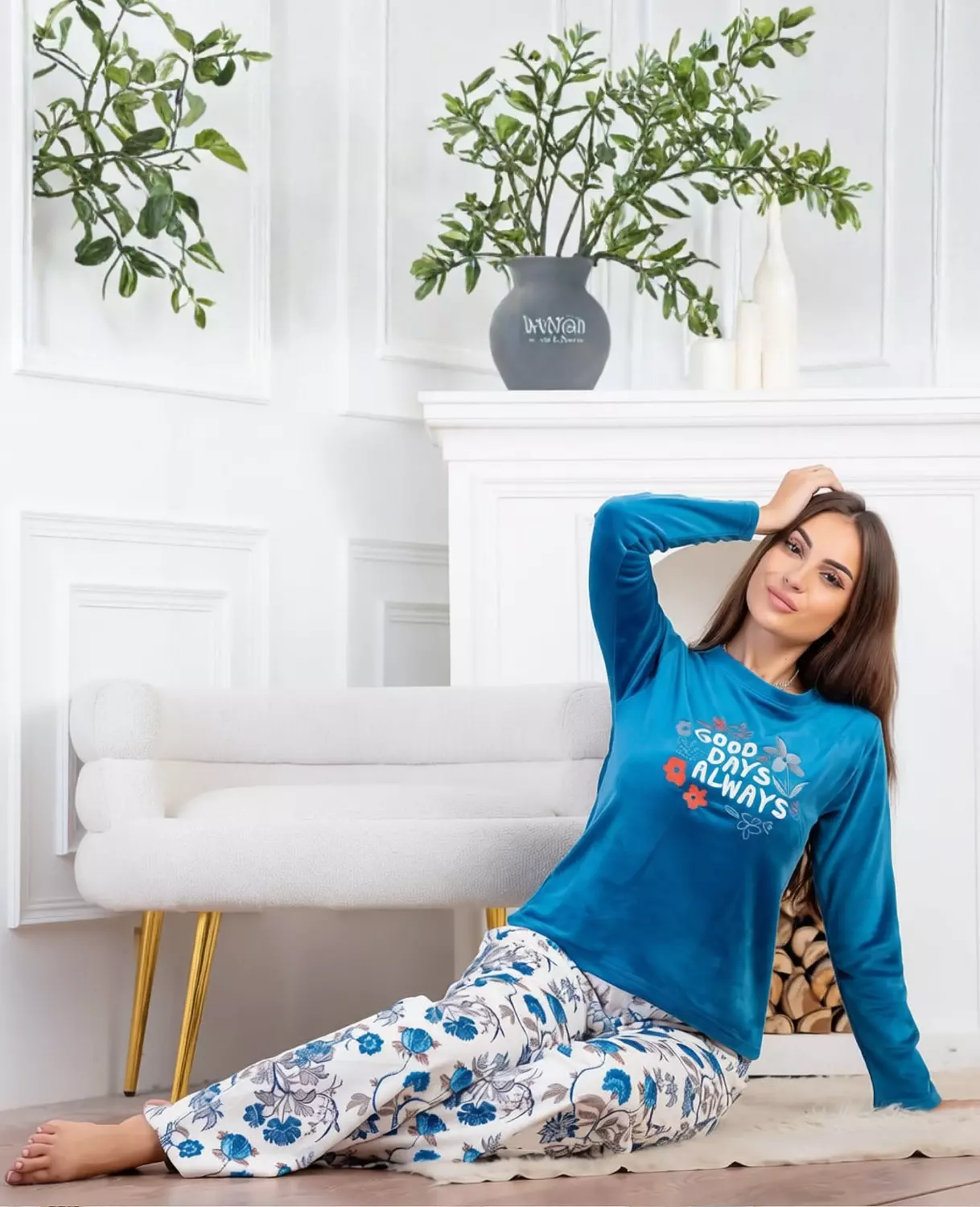 2-Piece Velvet Lounge Set 4