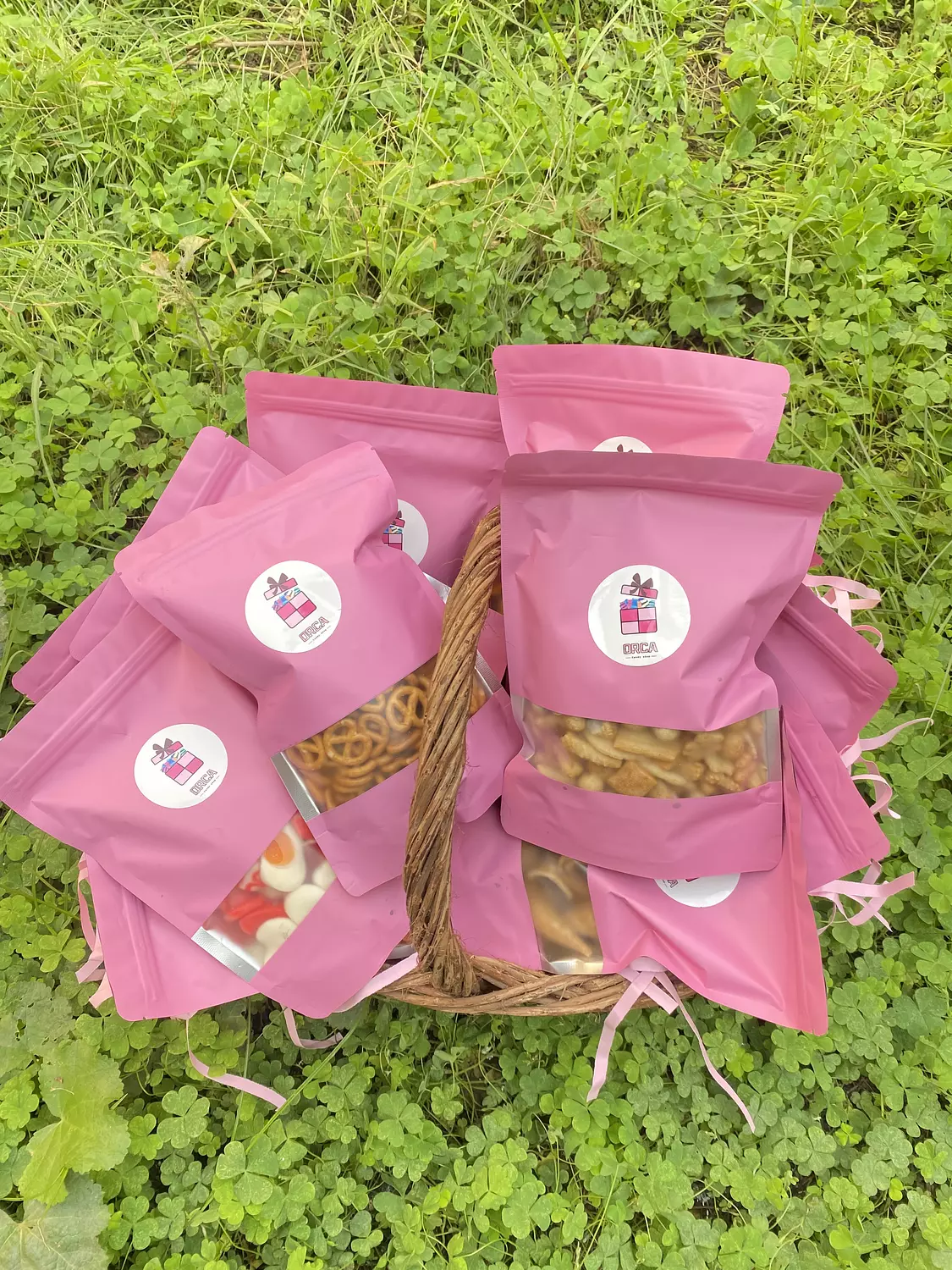 Crunch& Treats Bundle  image