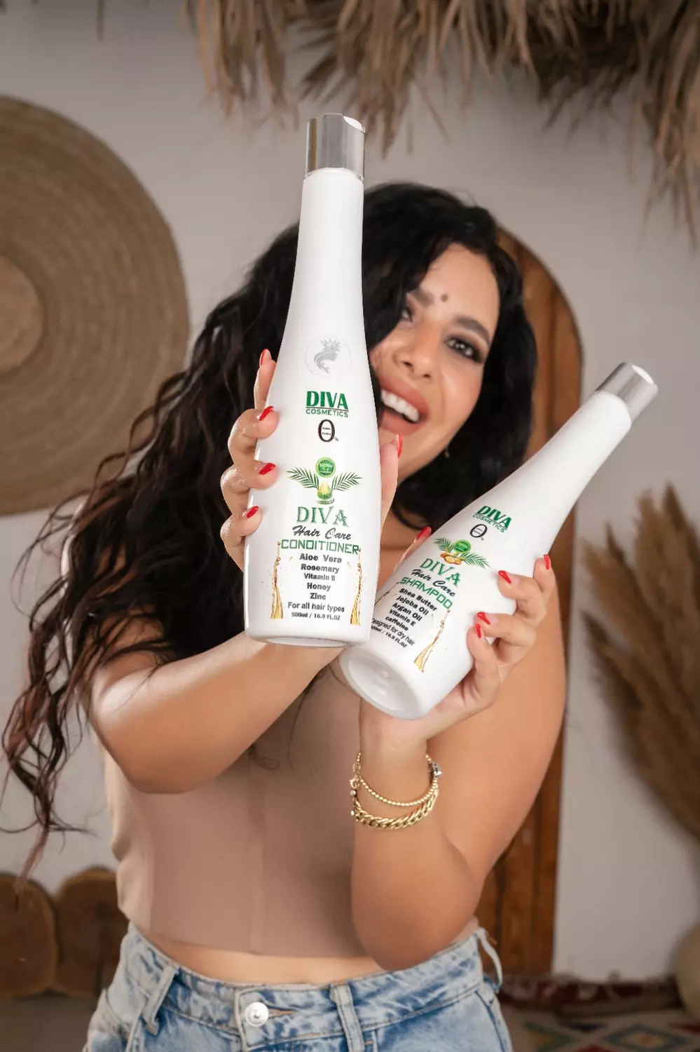 <p><strong><span style="color: rgb(87, 126, 90)">Shampoo + Conditioner</span></strong></p><p><span style="color: rgb(87, 126, 90)">(500ML)</span></p>