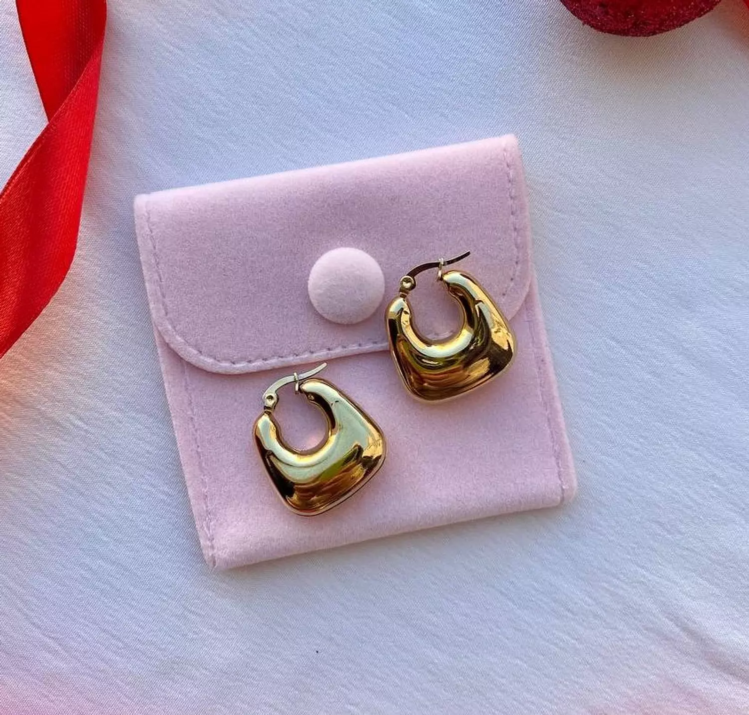 Boldly squared hoops  1