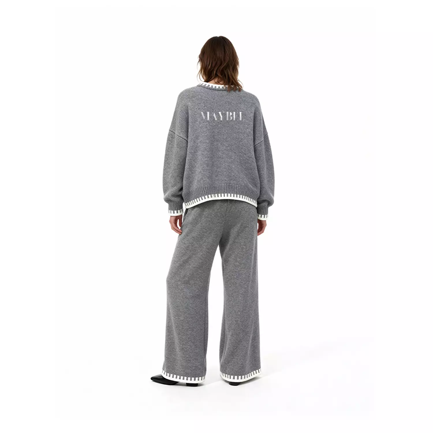 The Frame set in Grey 2