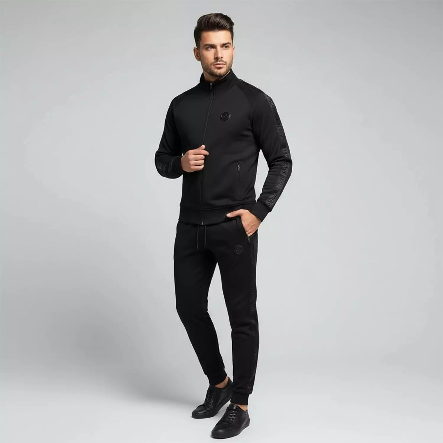 Tracksuit Ea7 Circle  6