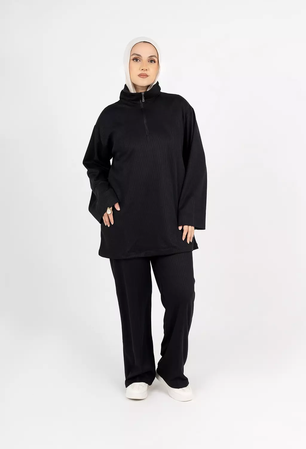 VEYA Set in Black image