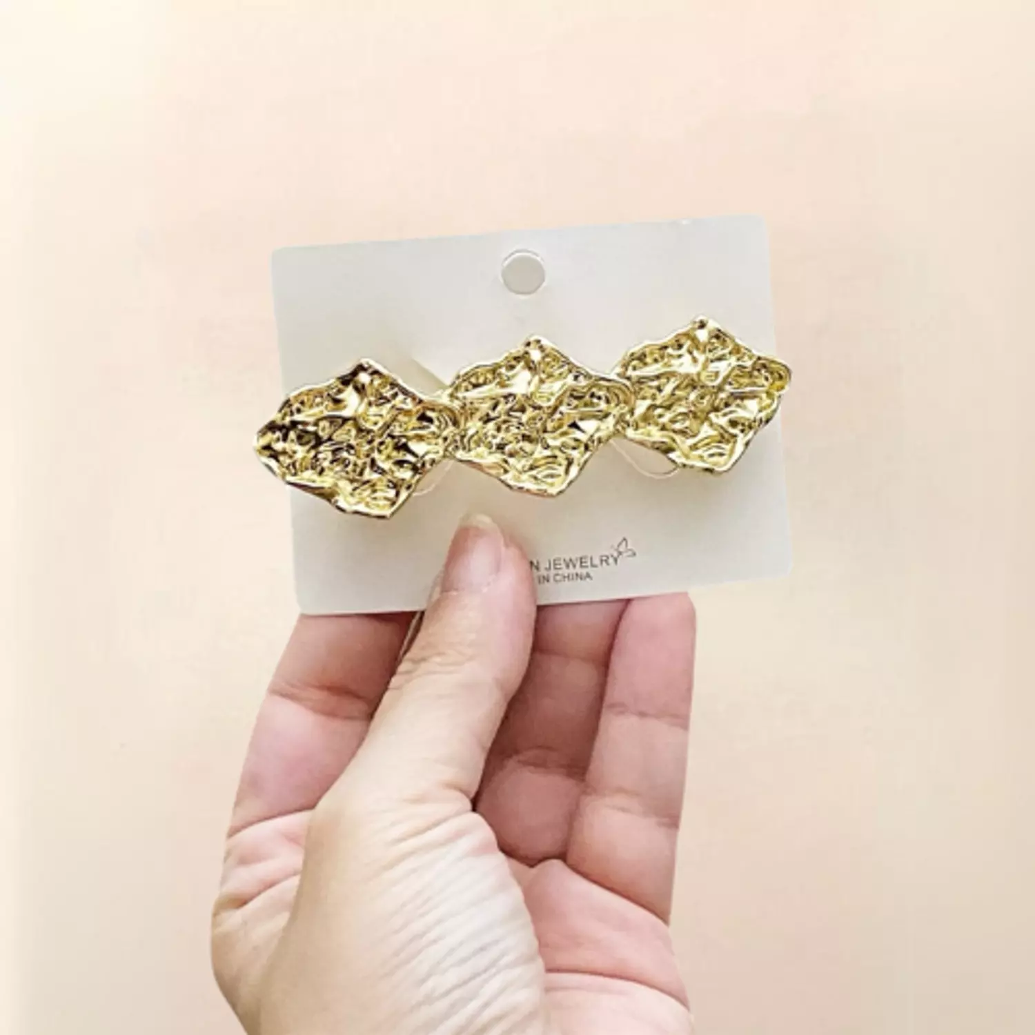 <h3><span style="color: rgb(233, 125, 106)">Hair Pins</span></h3>