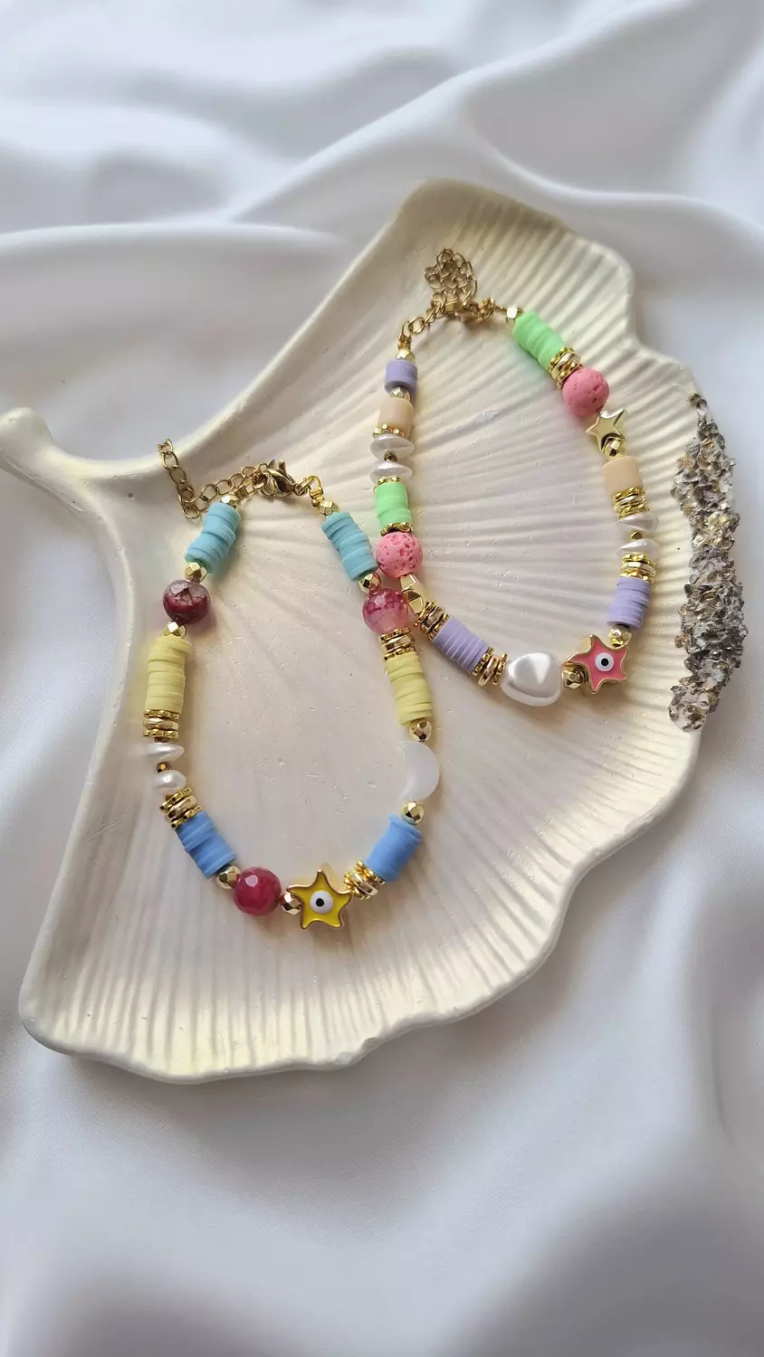 Colourful star bracelet  image