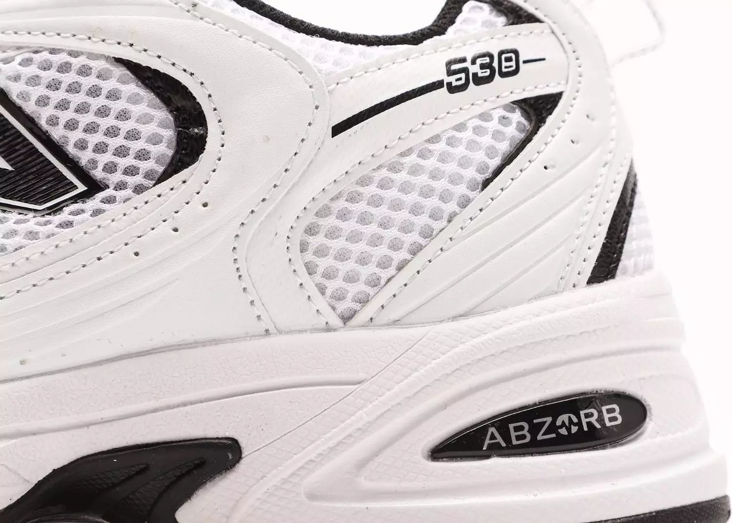 New Balance 530 White Black Details 1