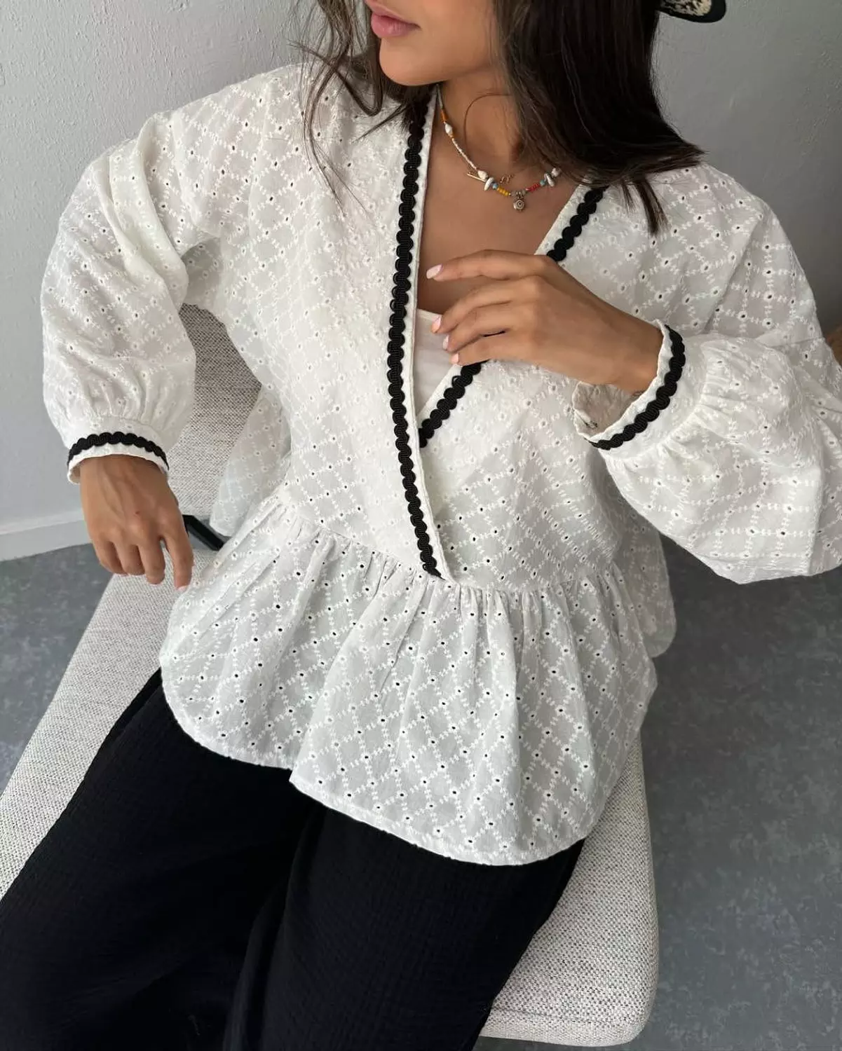 Blouse hover image