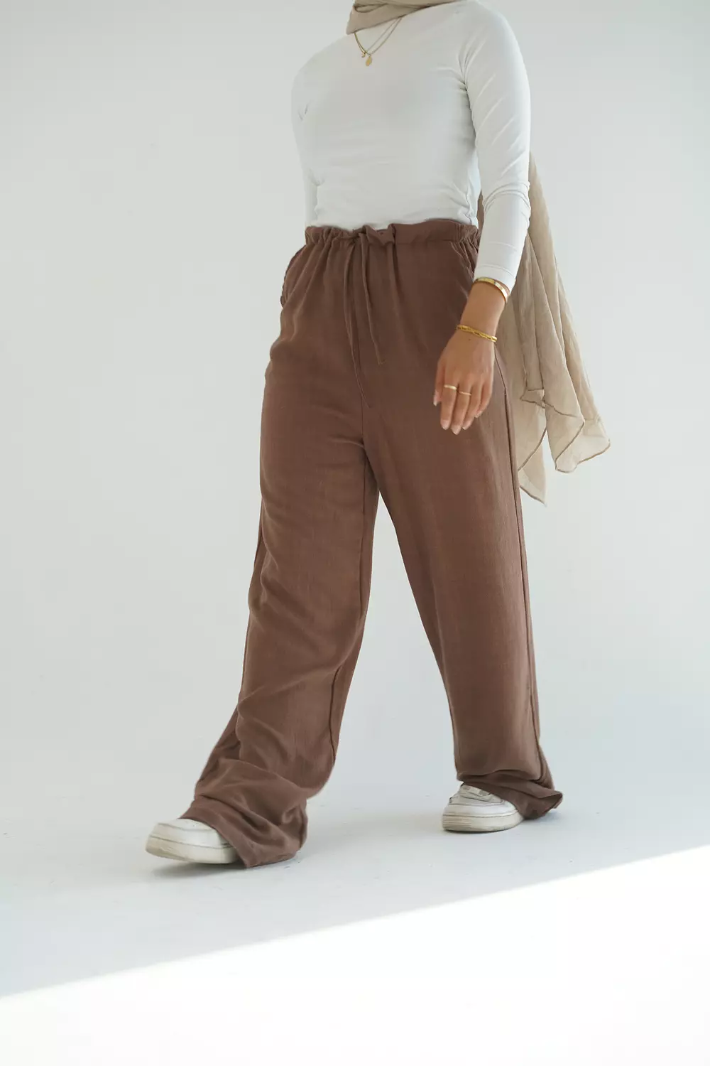 Brown linen trousers with waistband 1