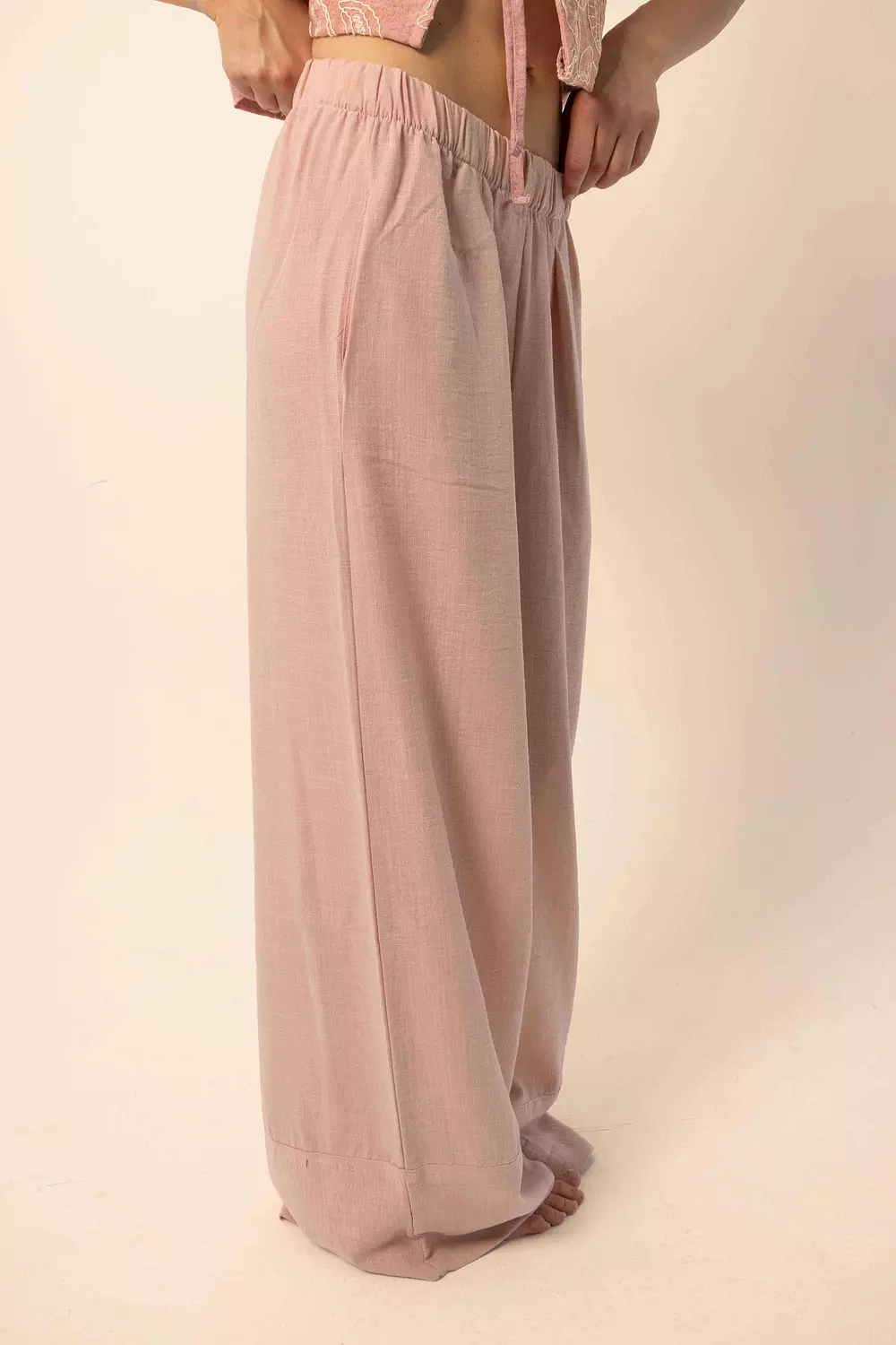 Wide-Leg Pants - Cashmere hover image