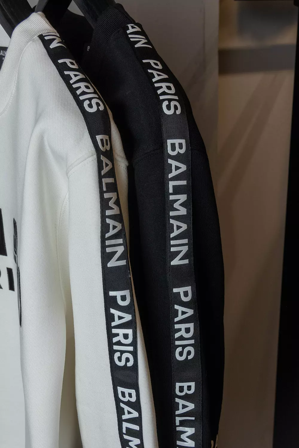 BALMAIN SWEATSHIRT \ 1682 7