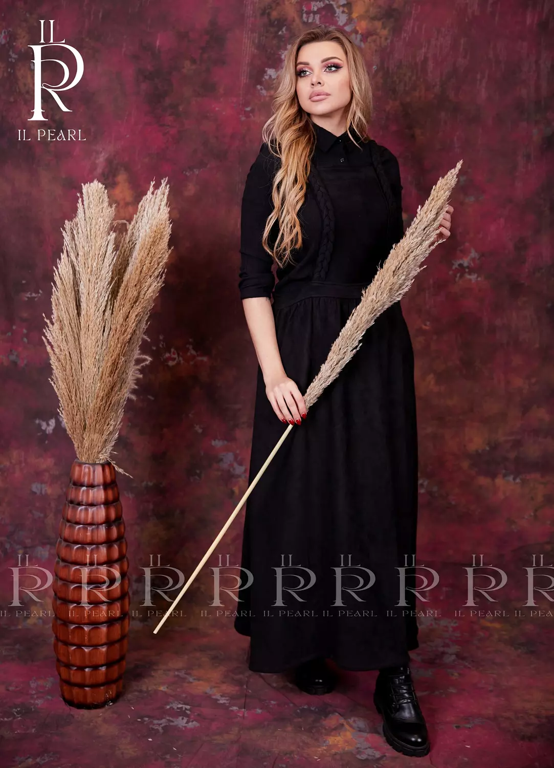 Winter costume princesses hover image