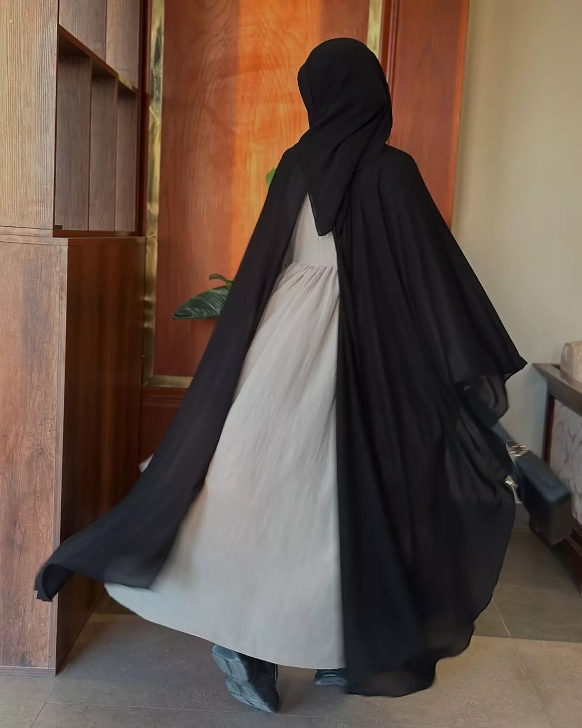 حرملة ملكي مفتوحة  9