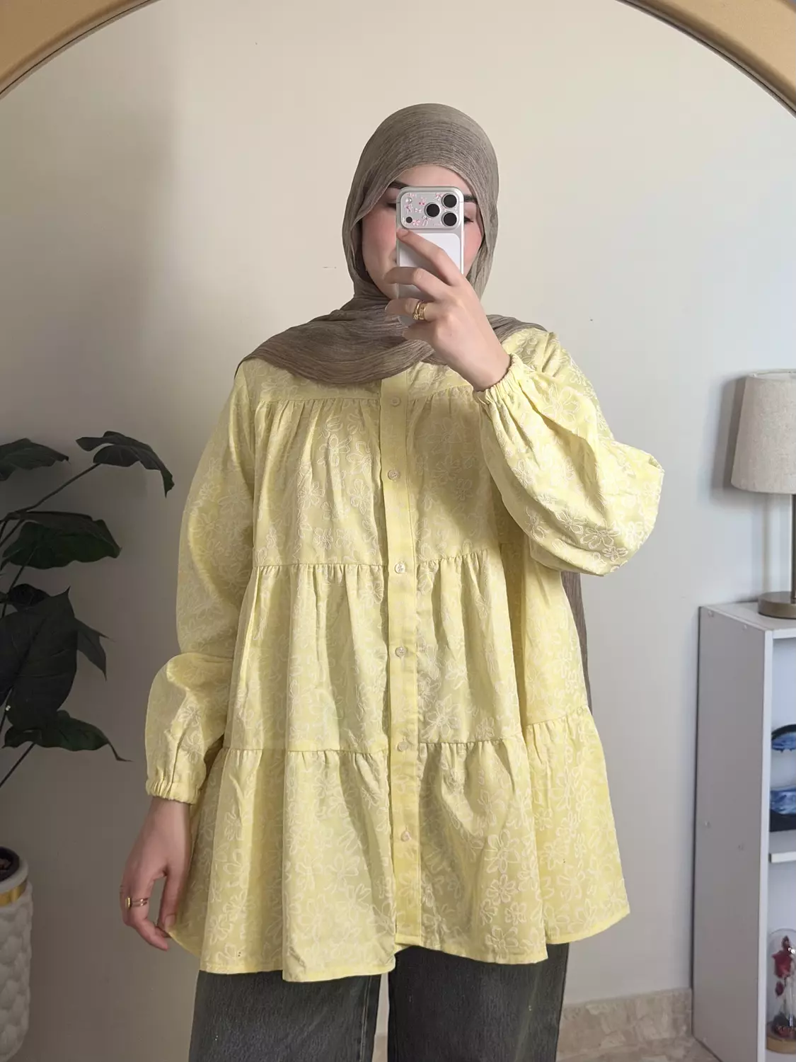 Ruffled Floral Blouse 💛 image