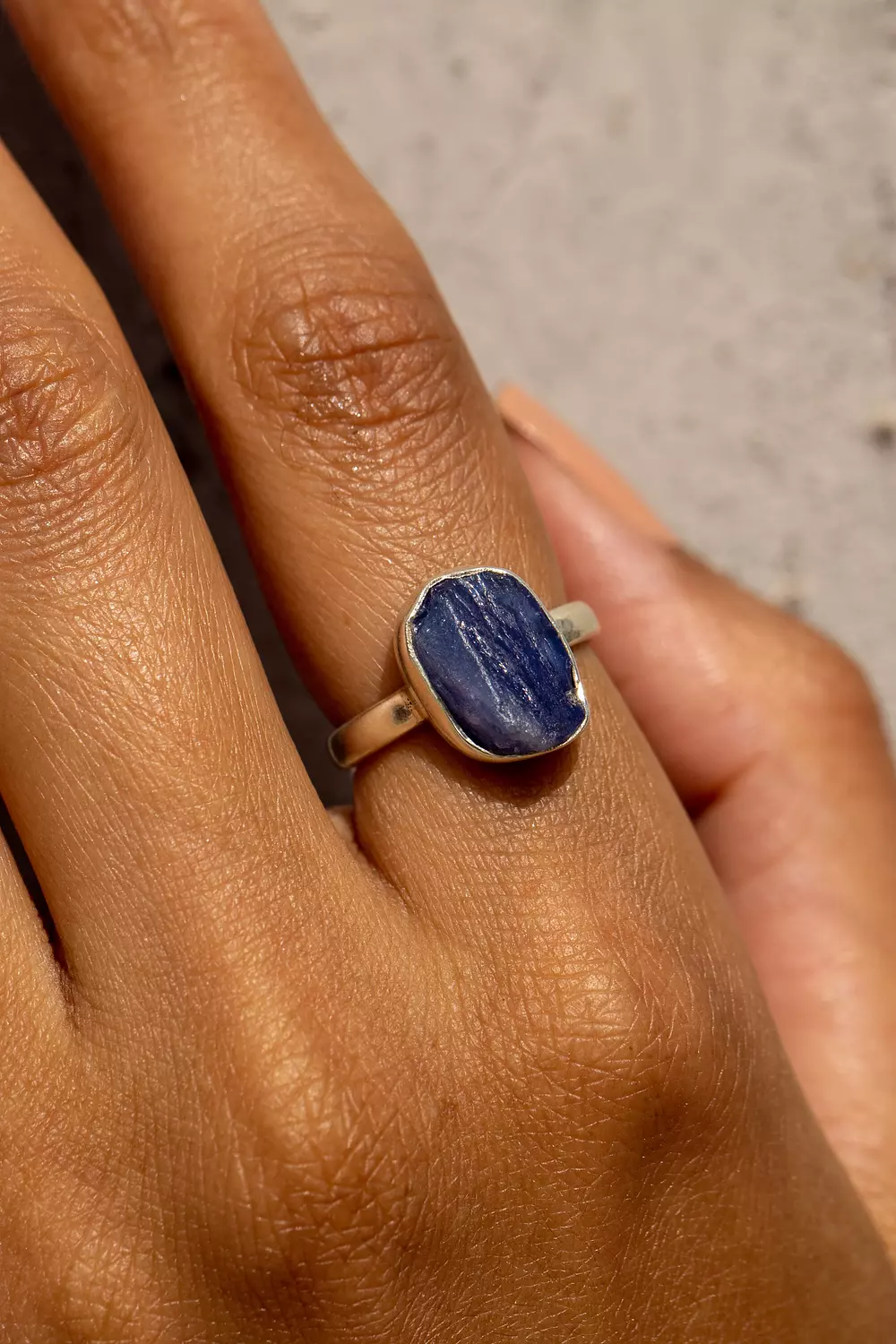 Raw Tanzanite image