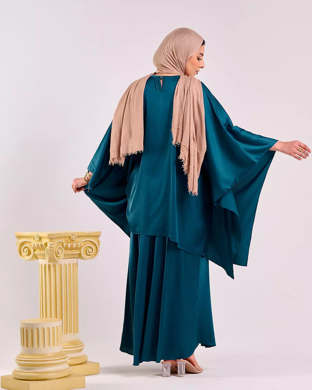 Soiree Suit in petroleum  6