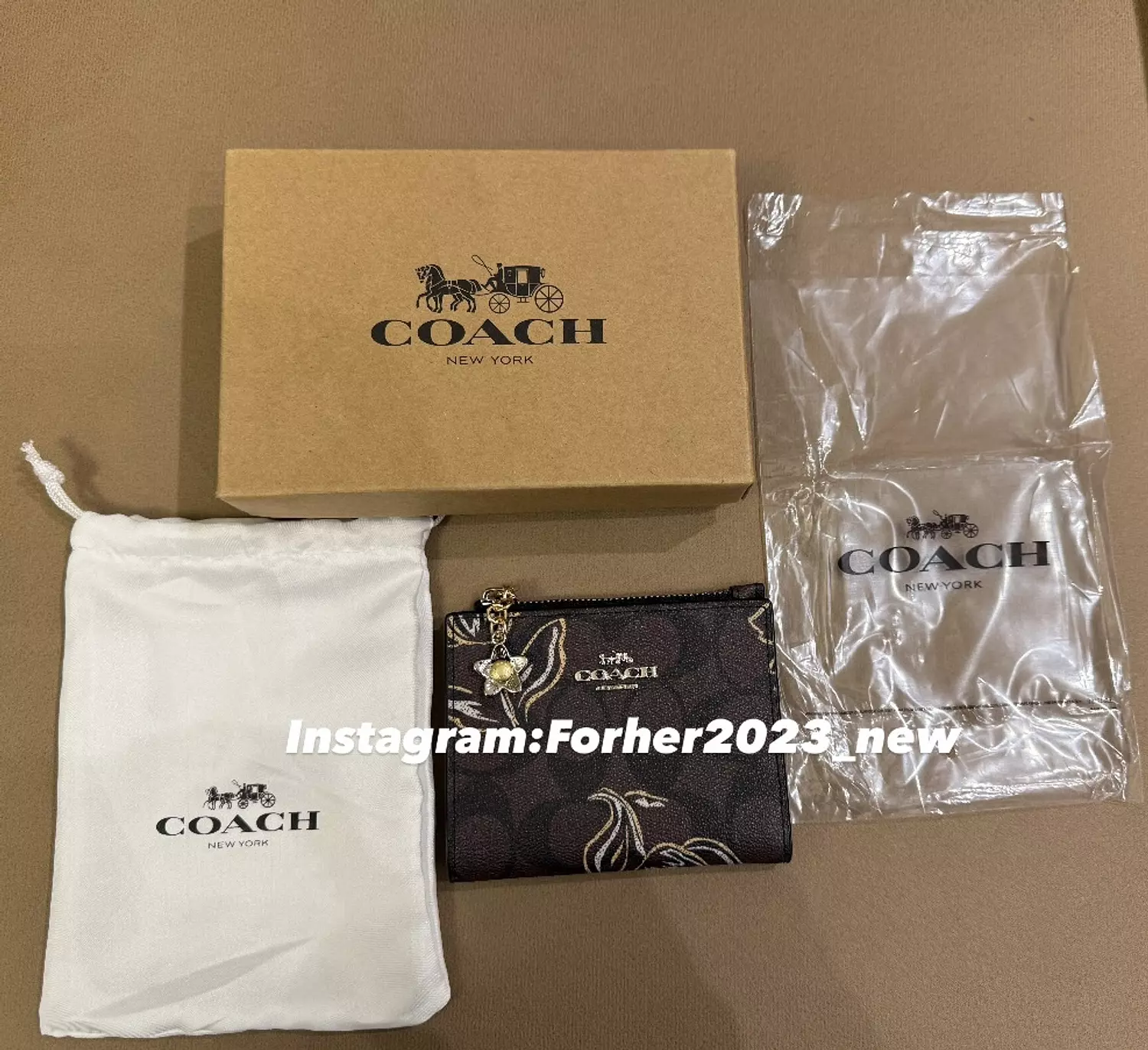 Coach bifold wallet yellow flower 4
