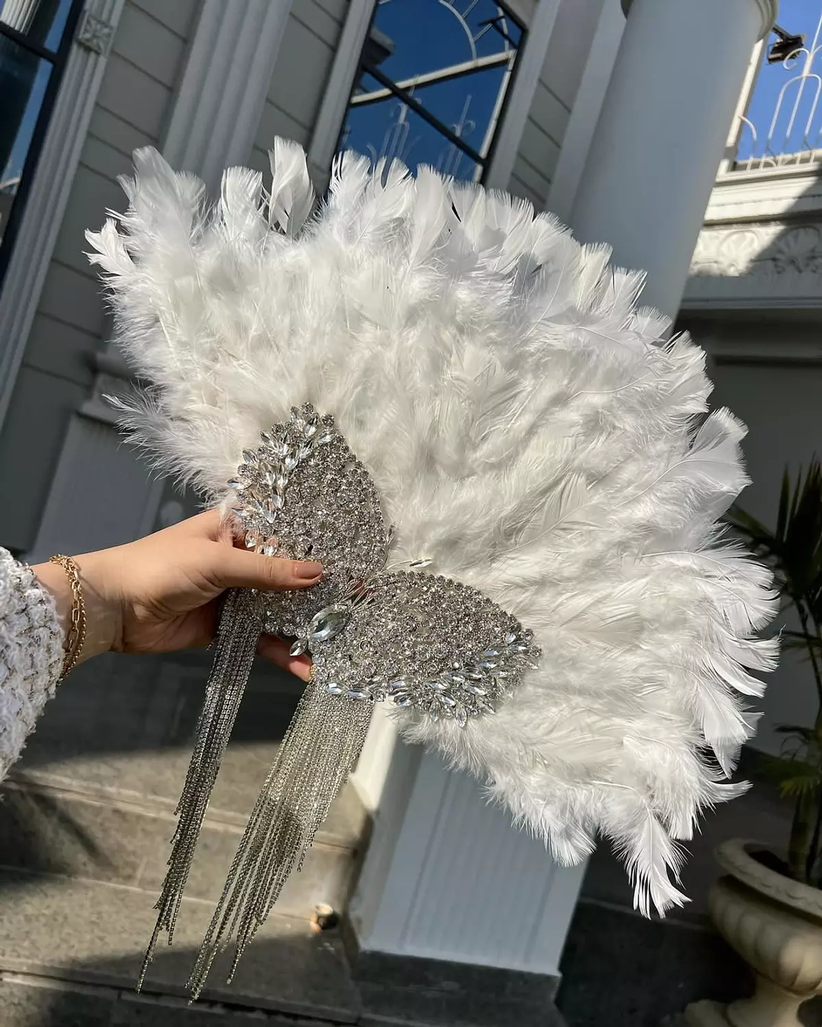 Luxury Crystal Hand fan 1 image