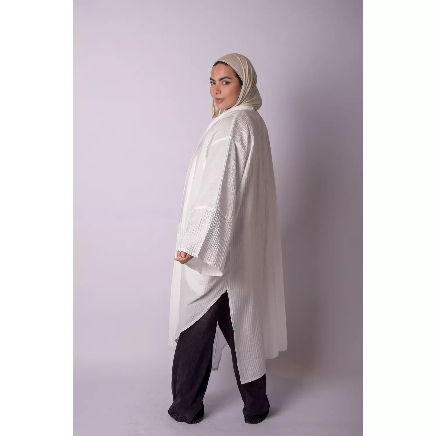 Glow Kimono - white  hover image
