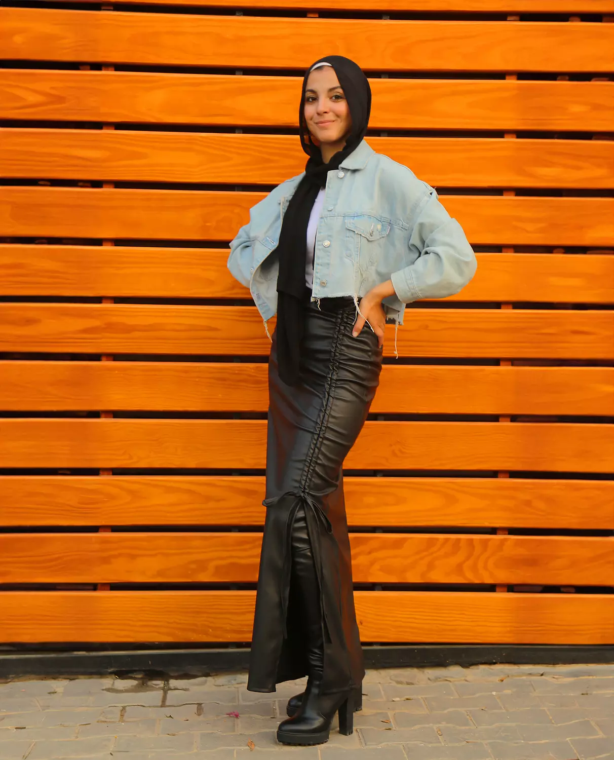 Slitted leather skirt  3